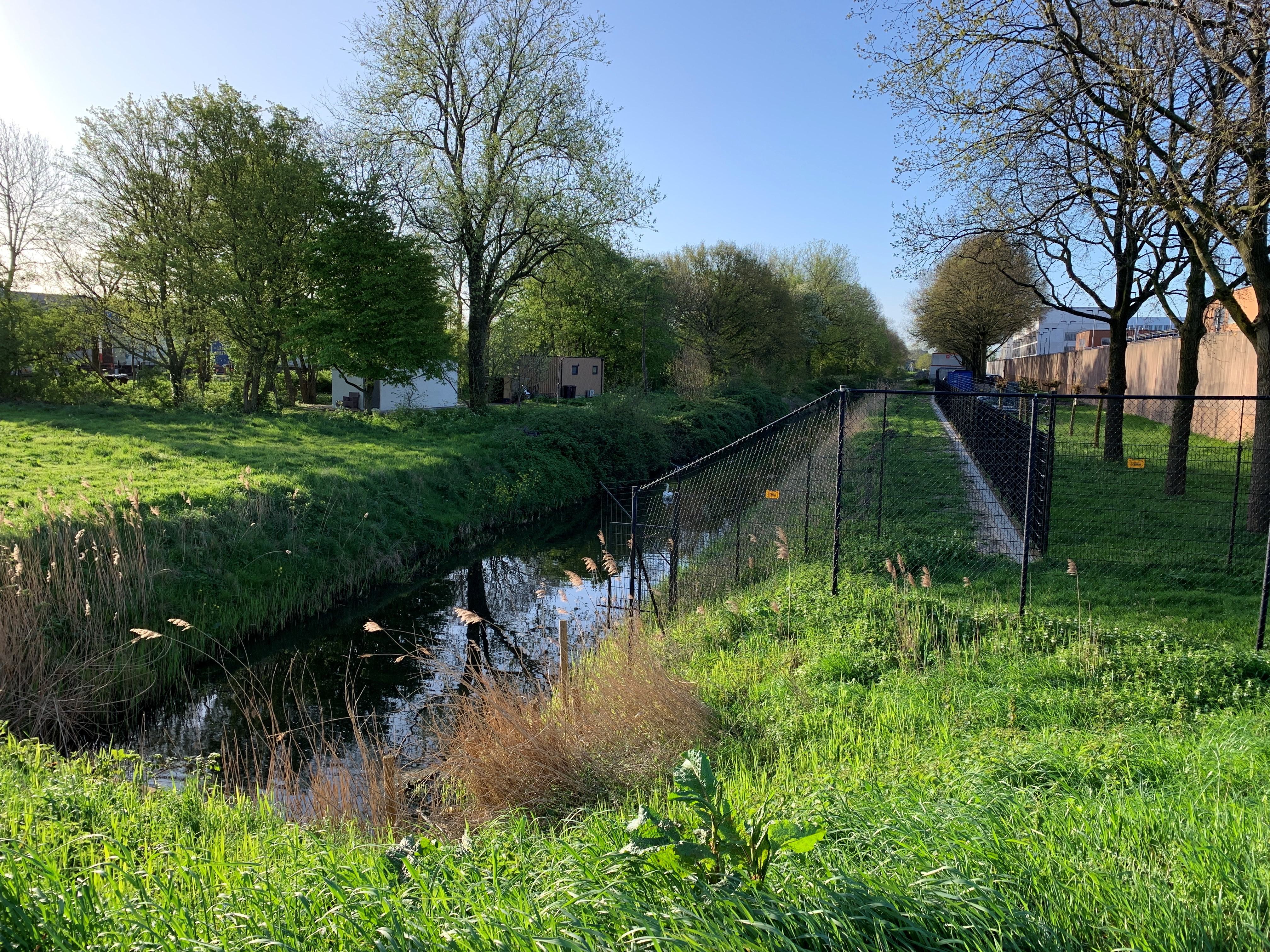 Ruim tweehonderd handtekeningen tegen Scheef Huisje in Nieuwe Wetering. ’Bewoner niet gevaarlijker d
